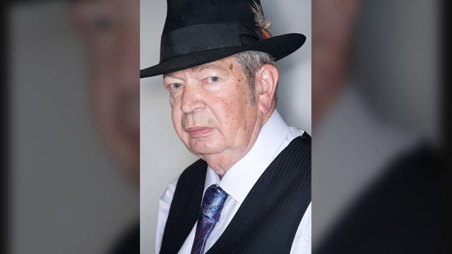 'Old Man' of 'Pawn Stars' dies at 77