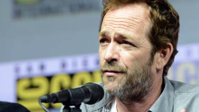 Luke Perry, 'Beverly Hills 90210' star, dies at age 52