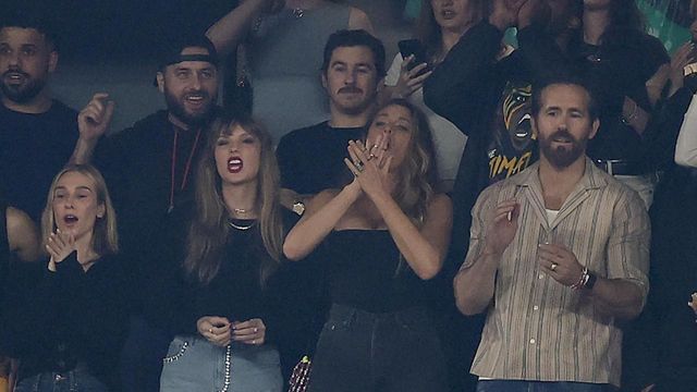 Taylor Swift watches Travis Kelce's Chiefs take on the Jets at MetLife  Stadium