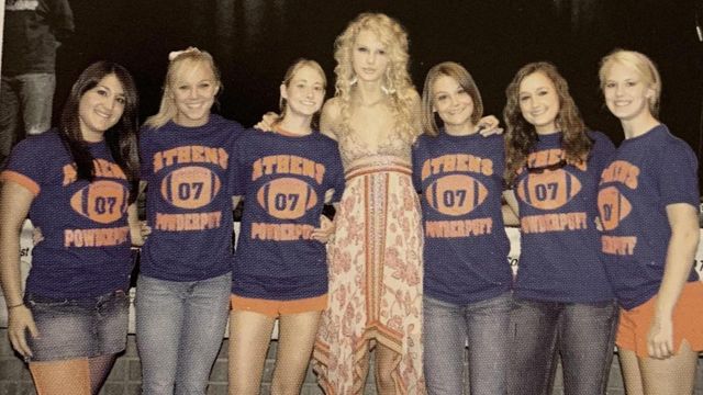 Giants fans boo Taylor Swift ad during Monday night debacle