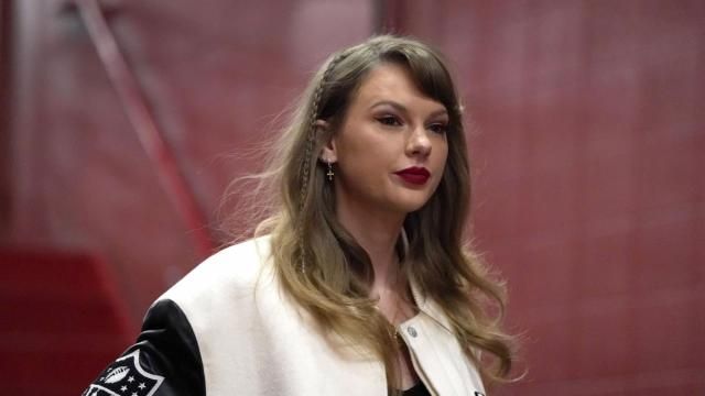 FILE - Taylor Swift enters Arrowhead Stadium before the start of an NFL football game between the Kansas City Chiefs and the Cincinnati Bengals, Dec. 31, 2023, in Kansas City, Mo. A man charged with stalking and harassment after being spotted dozens of times near Swift's Manhattan townhouse was declared unfit to stand trial and will receive mental health treatment, lawyer said Friday, Feb. 9, 2024. (AP Photo/Ed Zurga, File) FILE - Taylor Swift enters Arrowhead Stadium before the start of an NFL football game between the Kansas City Chiefs and the Cincinnati Bengals, Dec. 31, 2023, in Kansas City, Mo. A man charged with stalking and harassment after being spotted dozens of times near Swift's Manhattan townhouse was declared unfit to stand trial and will receive mental health treatment, lawyer said Friday, Feb. 9, 2024. (AP Photo/Ed Zurga, File)