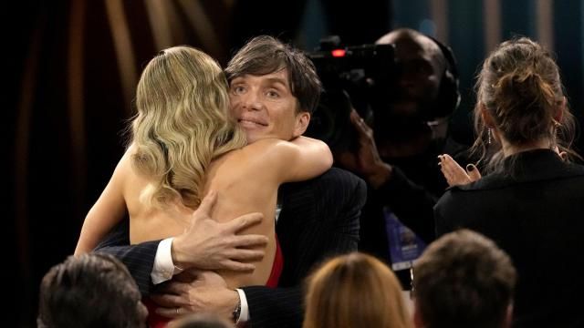 Cillian Murphy, right, and Emily Blunt embrace during the 30th annual Screen Actors Guild Awards on Saturday, Feb. 24, 2024, at the Shrine Auditorium in Los Angeles. (AP Photo/Chris Pizzello) Cillian Murphy, right, and Emily Blunt embrace during the 30th annual Screen Actors Guild Awards on Saturday, Feb. 24, 2024, at the Shrine Auditorium in Los Angeles. (AP Photo/Chris Pizzello)