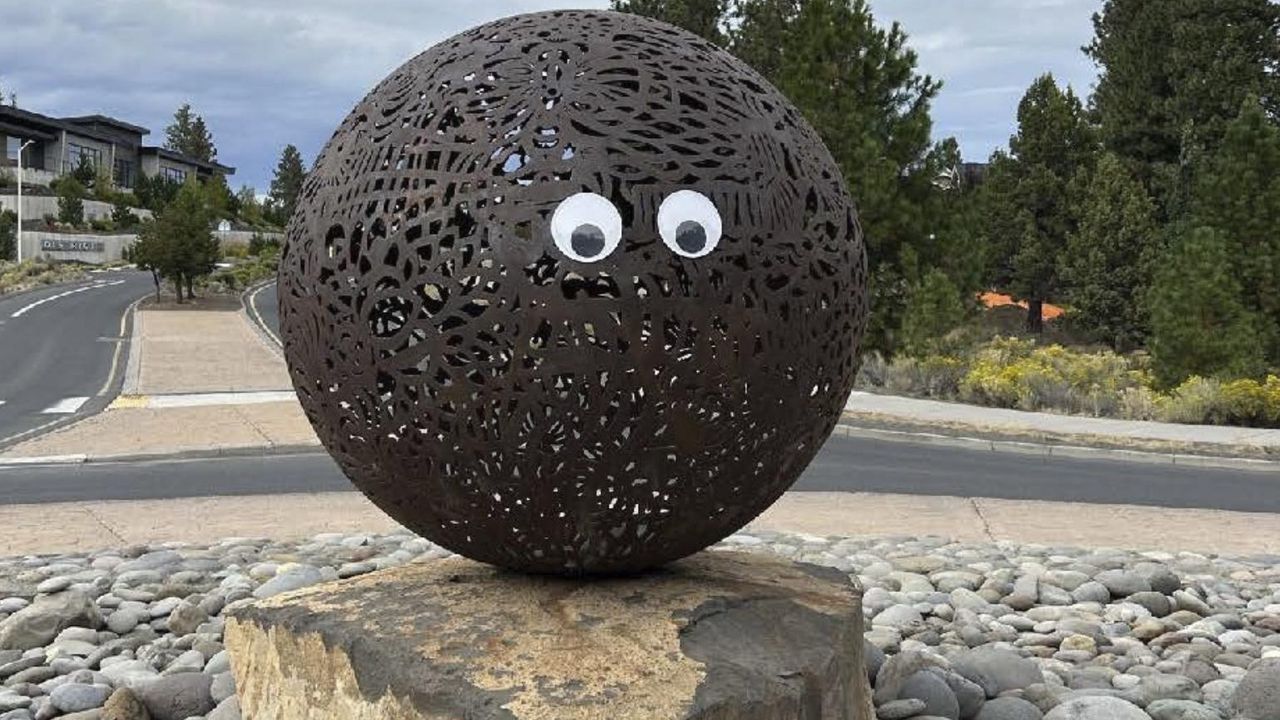 Mysterious Googly Eyes Go Viral After Appearing On Public Art In Oregon