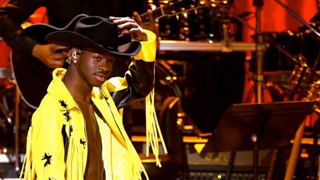 'Old Town Road' by Lil Nas X becomes certified diamond