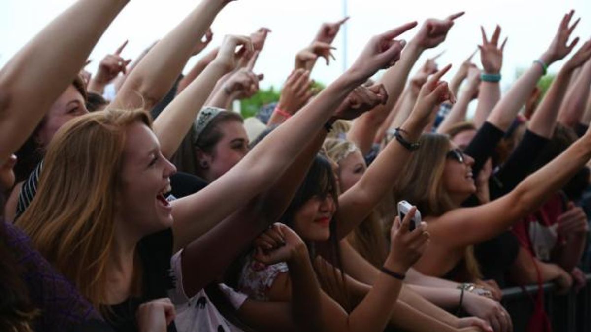 Cage the Elephant