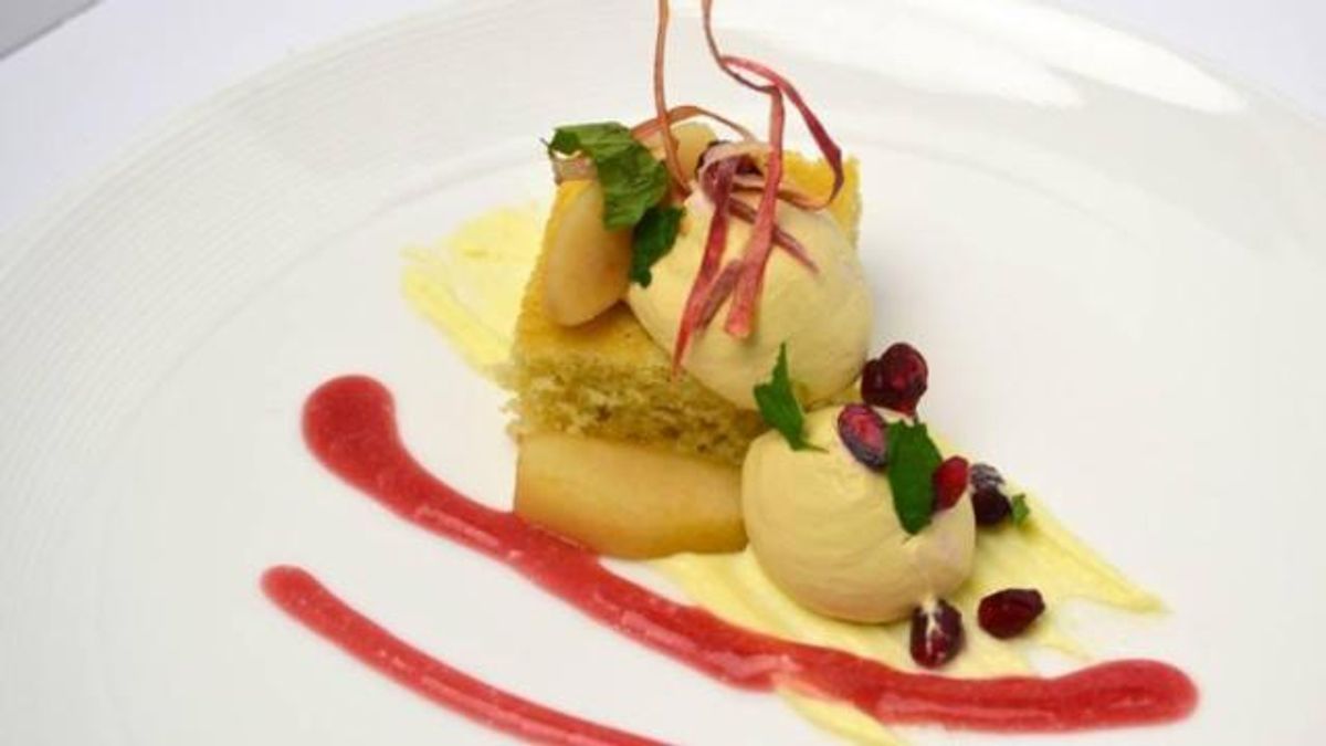 Competition Dining: Battle Molasses and cheese
