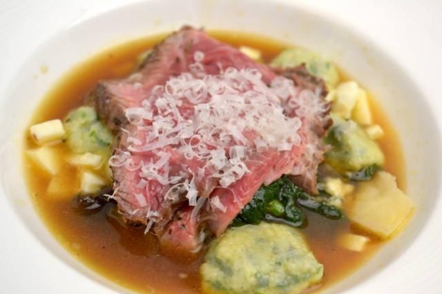 Competition Dining: Battle Beef and Cheese