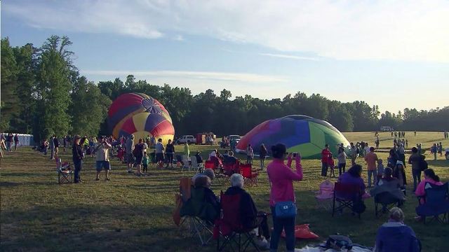 Organizers hope people take second chance on balloon festival