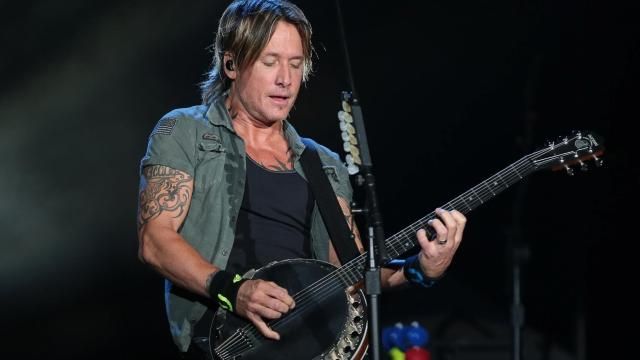 Keith Urban on stage at Coastal Credit Union Music Park at Walnut Creek, Raleigh N.C. on August 19, 2016. (Chris Baird / WRAL Contributor).