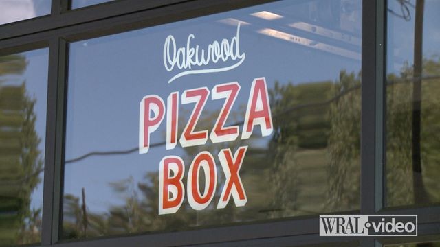 Oakwood Pizza Box chef shares secrets
