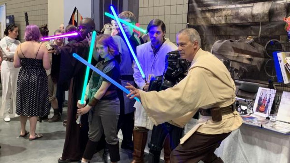 Star Wars characters take over GalaxyCon