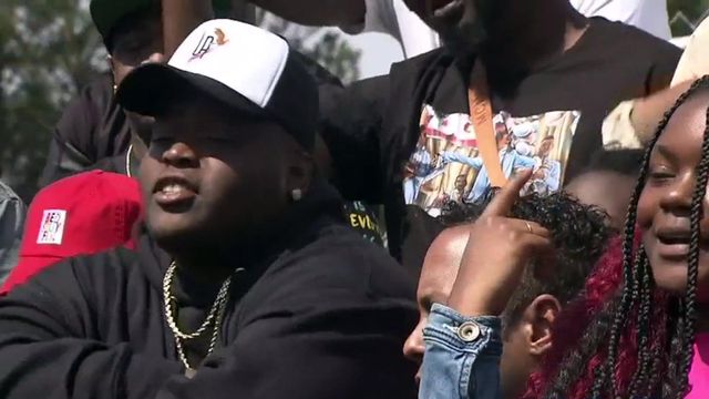 Hundreds gather for chance to be in Fayetteville rapper's video