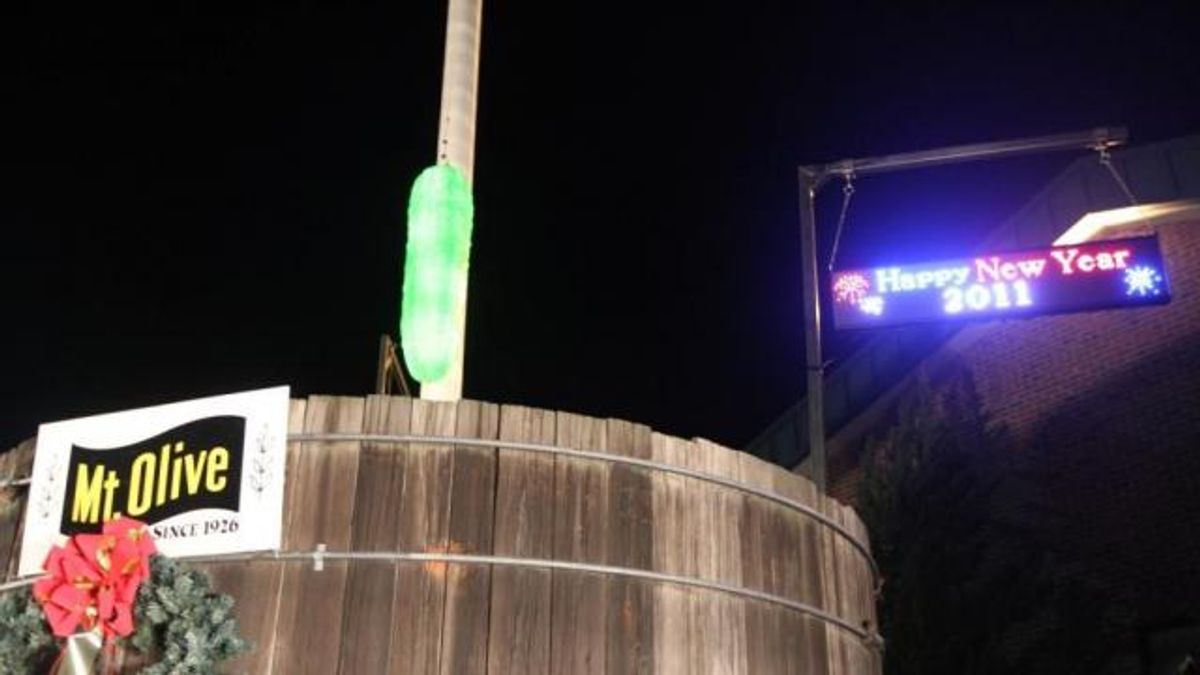 Pickle drop returns to Mt. Olive 