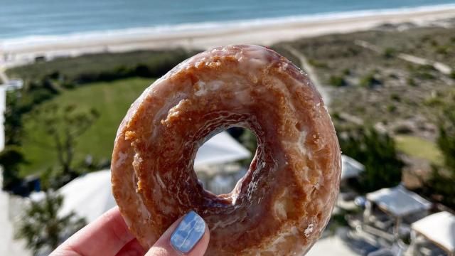 The Donut Inn offers giant handmade donuts in the Wrightsbeach Beach area.