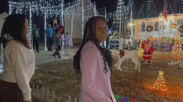 Knightdale resident finds his inner 'Griswold' with Christmas light display