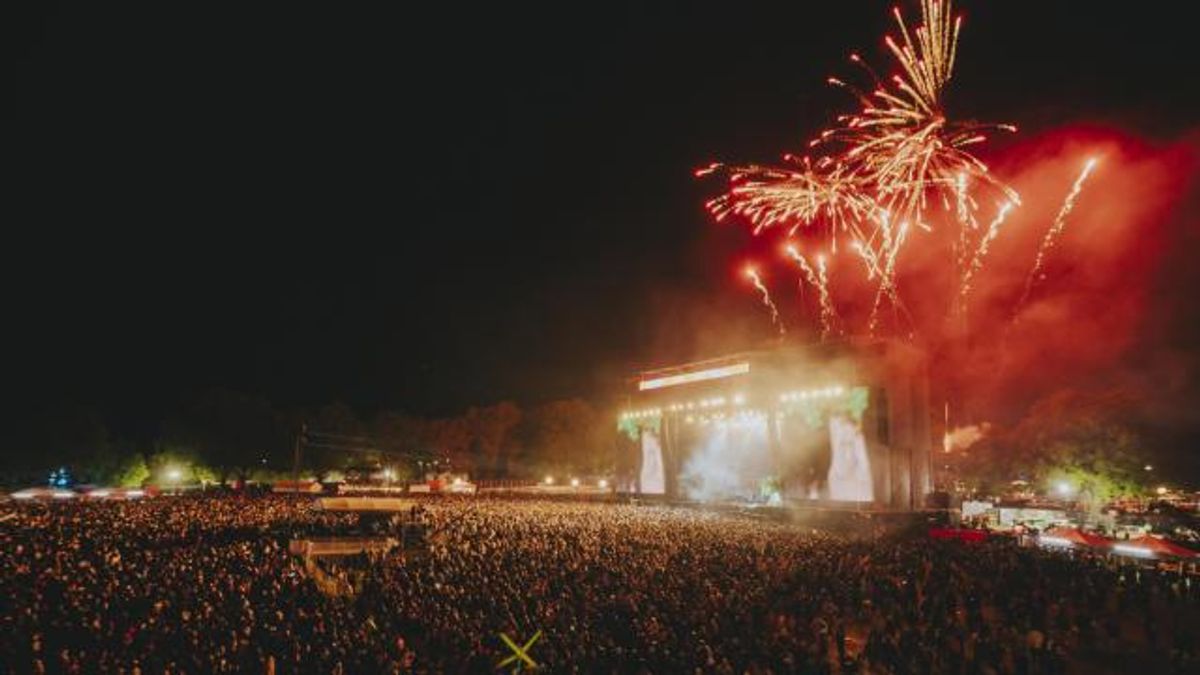 Fireworks over Dix Park during Dreamville Festival