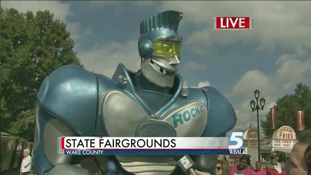 'Rocket the Robot' aims to mingle at the State Fair