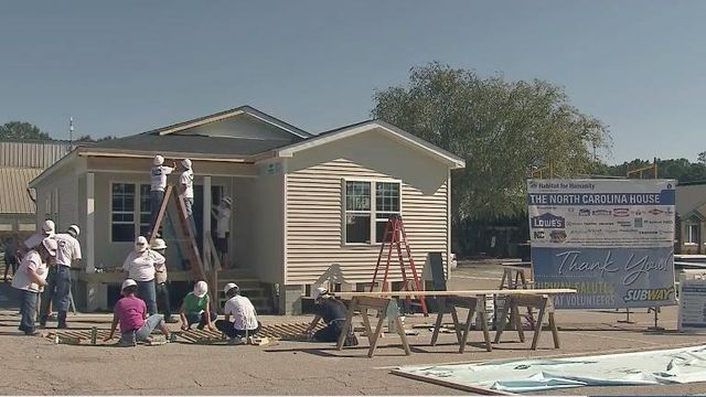 Habitat for Humanity builds house at State Fair