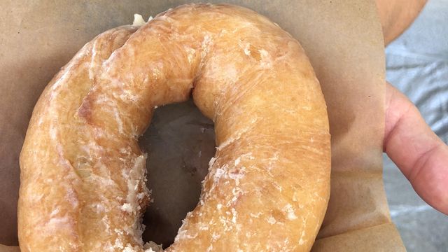 Giant doughnuts are hidden gem at fair