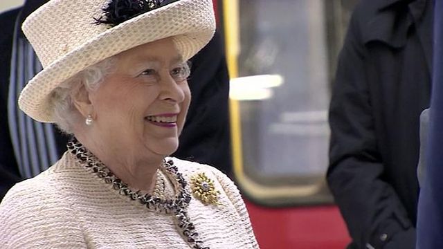 Queen Elizabeth enjoys her cocktails