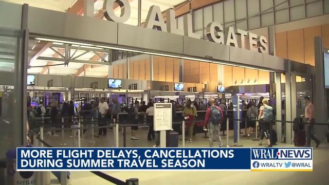 More flight delays, cancelations continue during summer travel season