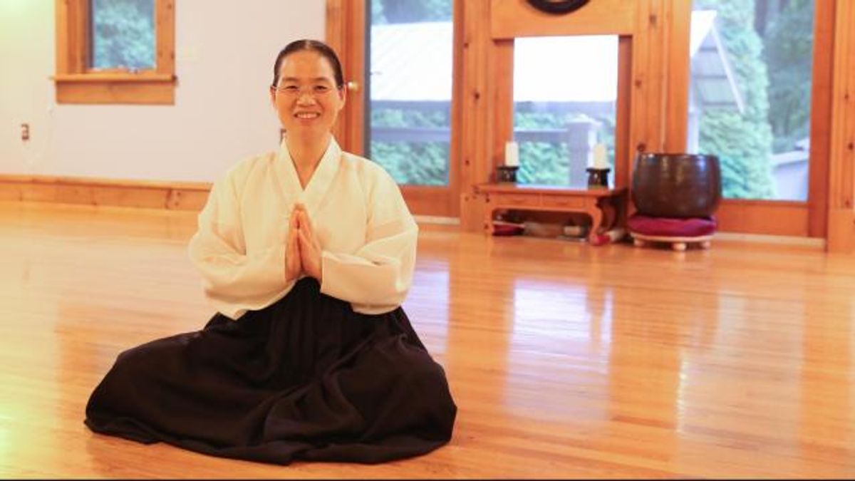 WonGong in the meditation hall