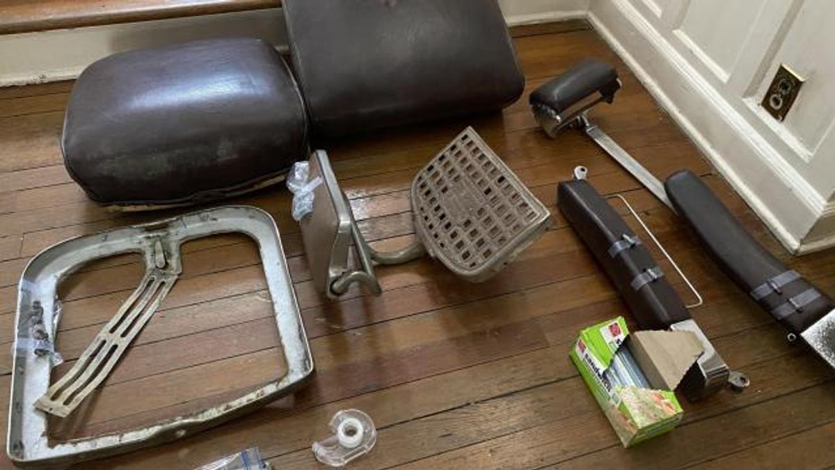 Pops barbershop chair