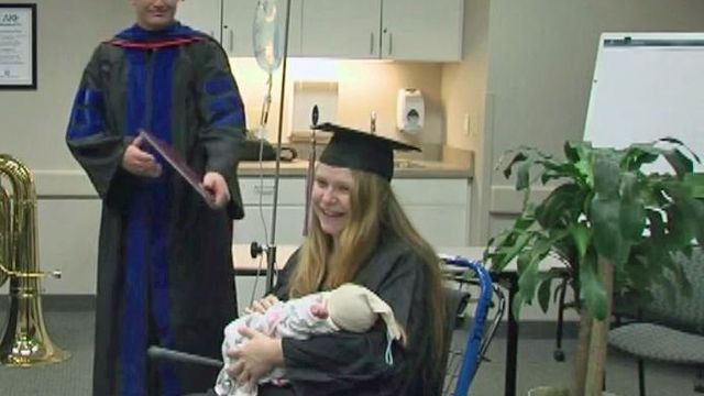 Baby born on eve of mother's graduation