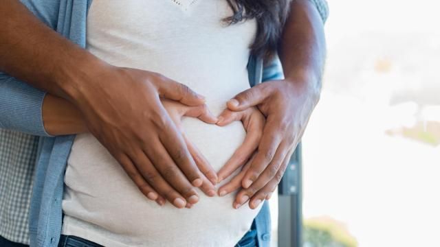 Pregnant woman (Adobe Stock) Pregnant woman (Adobe Stock)