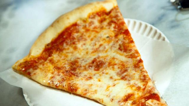 Nutritionist: Pizza better breakfast option than cereal