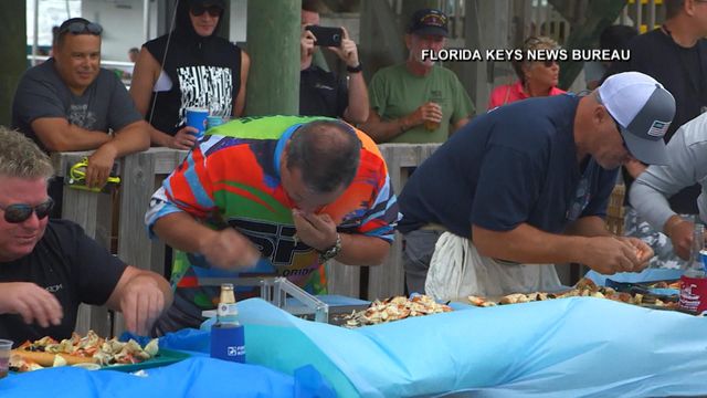 Miami man sets record in crab claw eating contest