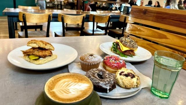 Monuts brunch
