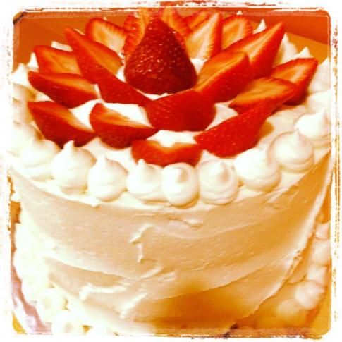Cake by Monster Cookies & Cakes