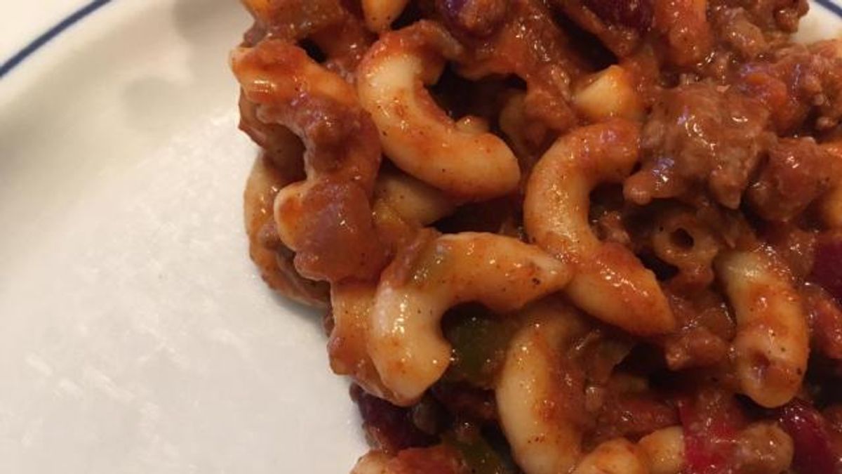 One-pot chili mac