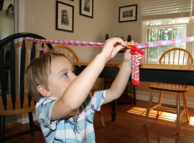 Indoor clothesline