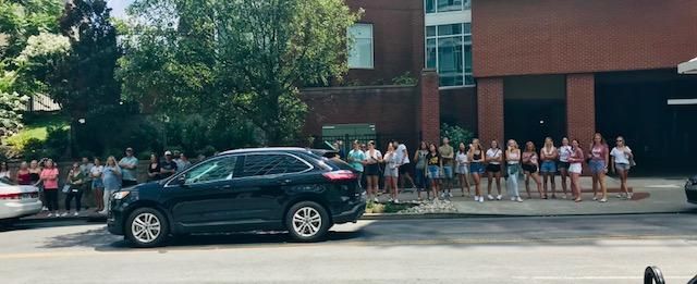Waiting for Shawn Mendes in Nashville