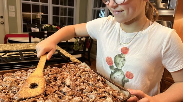 Learn to make Candied Pecans with a Kick