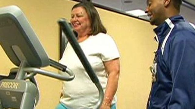 Woman loses weight in Duke program