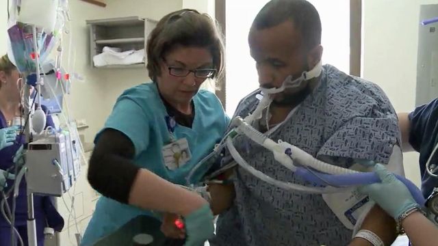 Walking helps recovery for ICU patients
