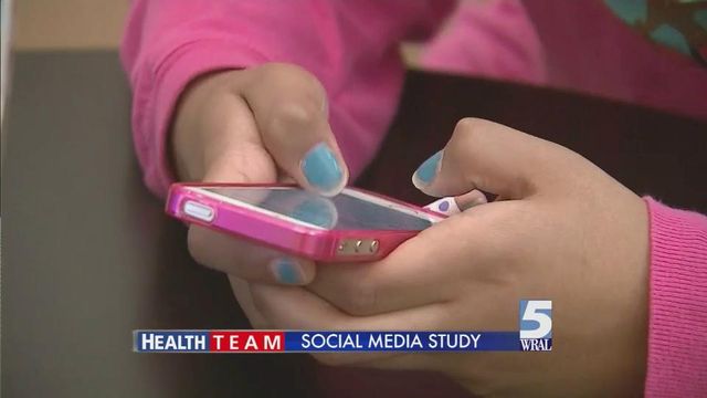 Doctor: Social media skimps on real interaction