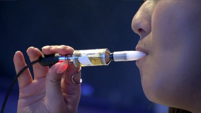 Doctors: E-cigarettes hook whole new generation
