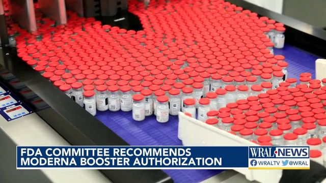 FDA committee recommends Moderna booster authorization