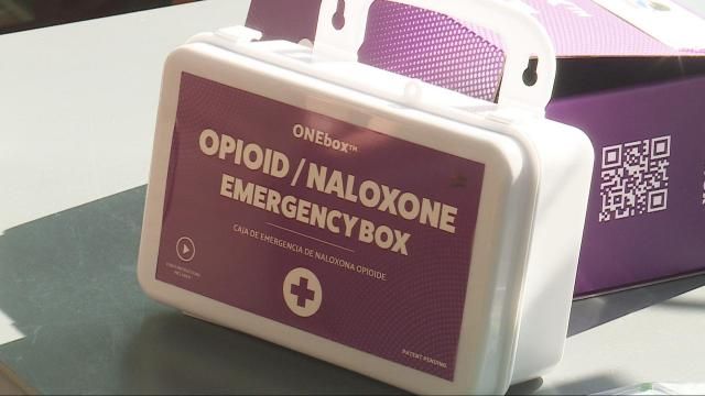ONEbox is an emergency kit that contains doses of naloxone, a nasal spray that can rapidly reverse the effects of opioid overdose. The kit walks the user through how to administer the medicine in a crisis. 