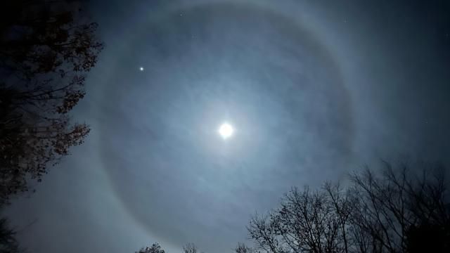 Why a ring formed around the moon last night near Youngstown, Ohio.