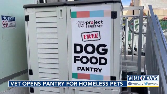Vet opens pantry for homeless pets
