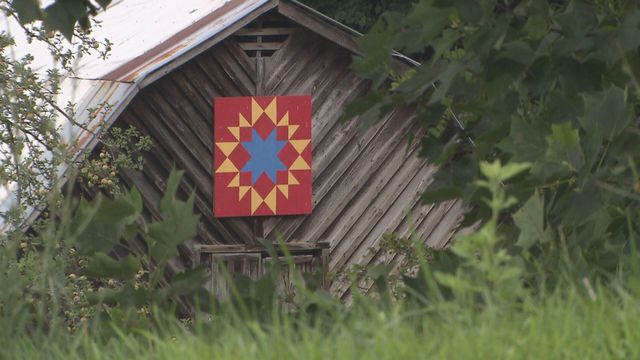 Quilts decorate Ashe County barns