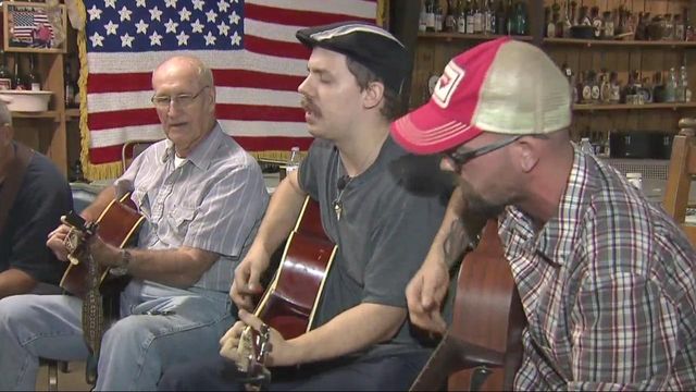 Maness Music Barn showcases bluegrass groups 