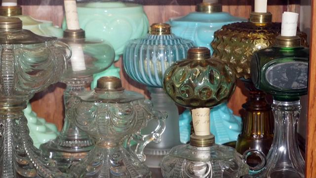 Kerosene lamps light up life of Murfreesboro woman