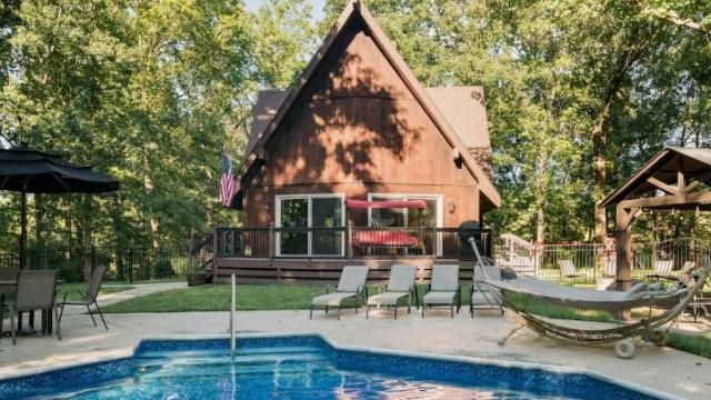 Mountain Cabin in Town