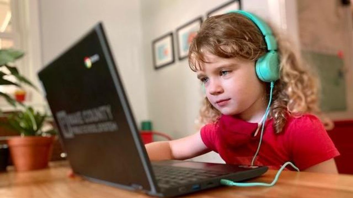 WCPSS : Spotlight : Virtual Learning Magnet Schools